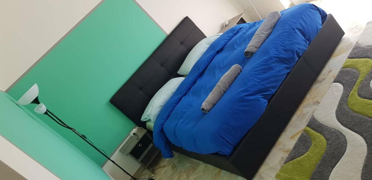 Helloguesthouse Olgiate Comasco Bagian luar foto