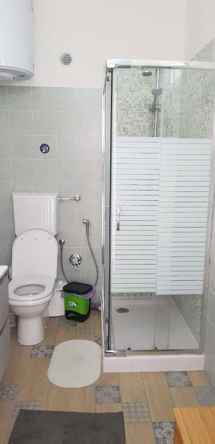 Helloguesthouse Olgiate Comasco Bagian luar foto